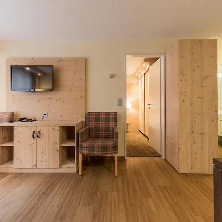 Derby Hotell 3*