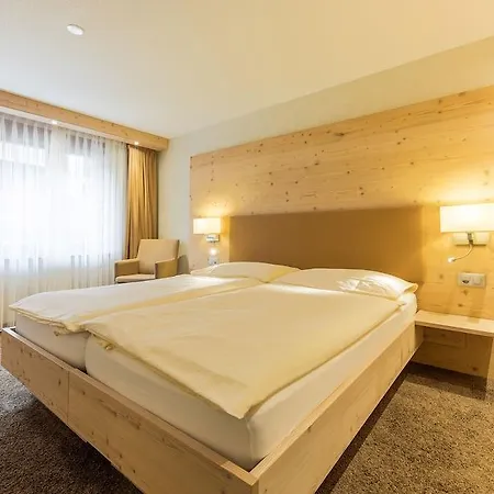 Derby Szálloda 3*